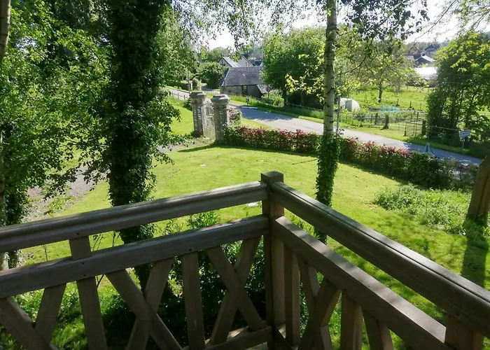 Dom wakacyjny In Chateau Grounds Near Rouen *