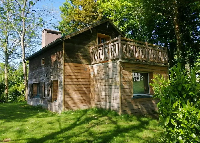 In Chateau Grounds Near Rouen * Limesy